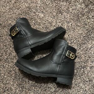 Michael Kors girl booties